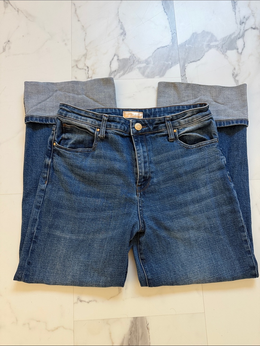 Kut from the Kloth Medium Blue Straight Leg Jeans